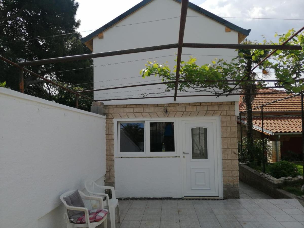 Zefir Apartments Premantura Luaran gambar